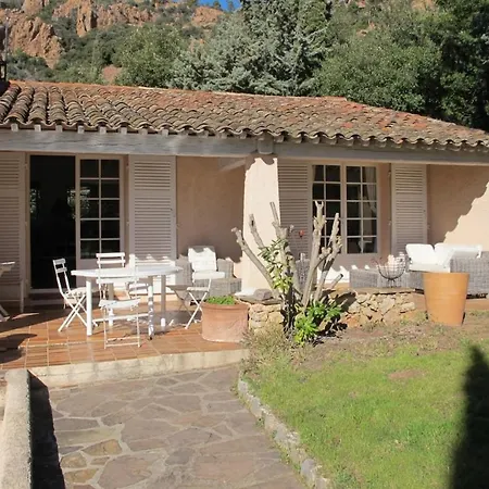 3 Chambres Avec Piscine Au Calme Villa *
