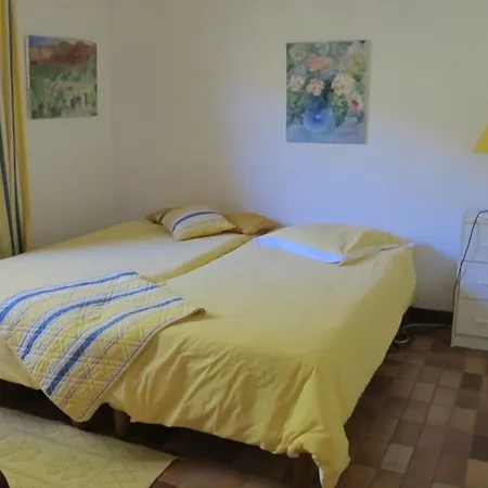 Villa 3 Chambres Avec Piscine Au Calme *